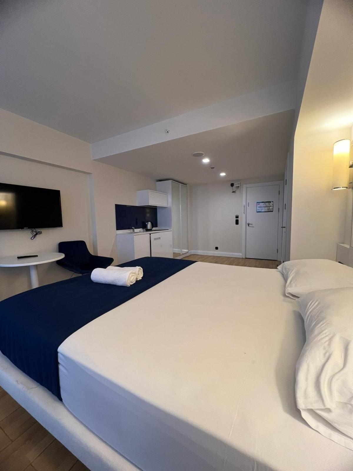 Orbi City Hotel Batoemi Buitenkant foto