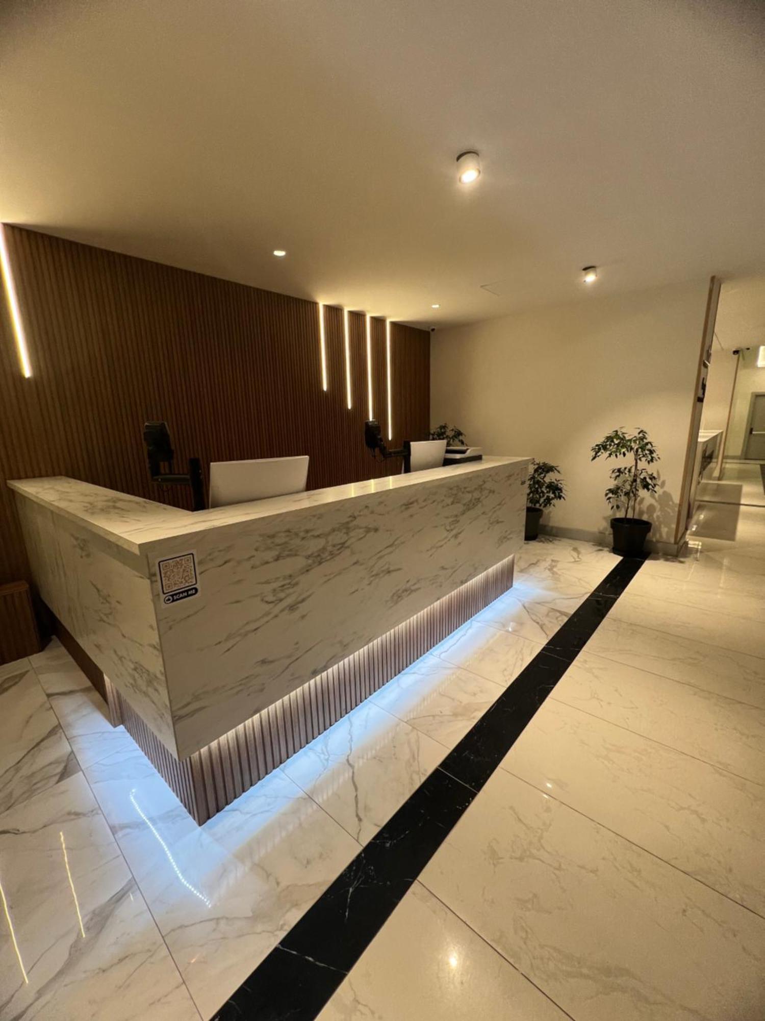 Orbi City Hotel Batoemi Buitenkant foto